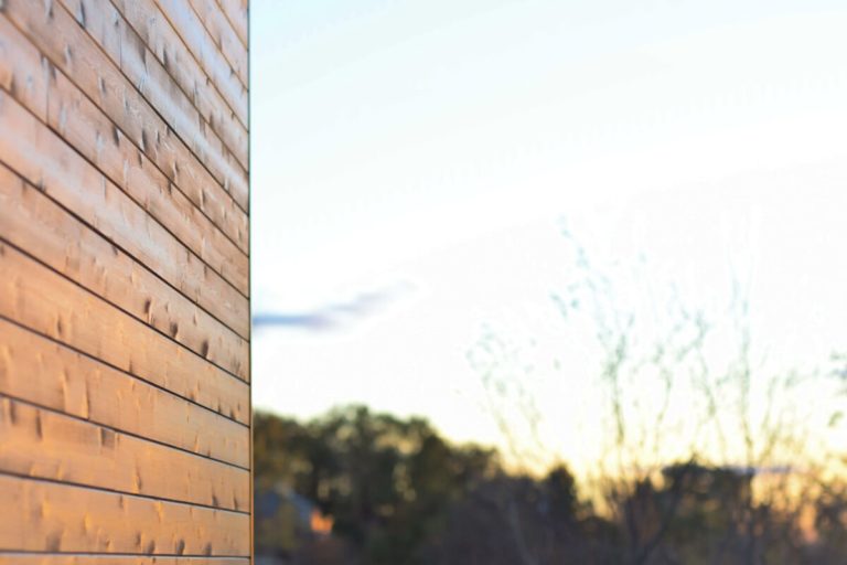 WHY ARE EXTERIOR WOOD SIDING SO POPULAR?